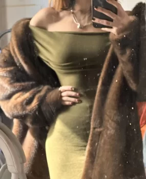 26岁身材爆好嫩妹