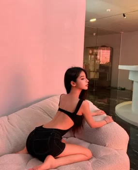 性感小蛮腰