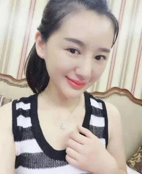 清纯秀美让你失魄