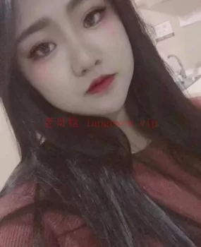 19岁D奶妹子，超紧